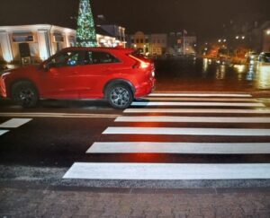 Potrącenie pieszej na przejściu