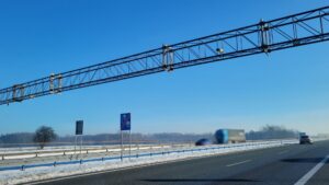 Uruchomiono odcinkowy pomiar prędkości na autostradzie A2 węzeł Mińsk Mazowiecki - węzeł Janów.