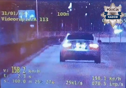 Jechał z prędkością 158 km/h w obszarze zabudowanym. Stracił prawo jazdy na 3 miesiące