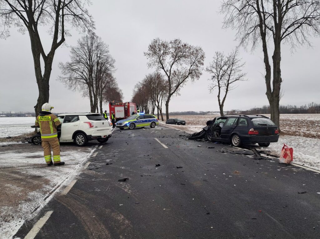 Zderzenie trzech pojazdów w powiecie płockim