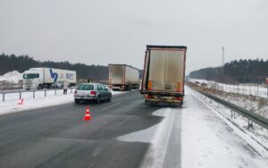 Utrudnienia na S17 po dwóch kolejnych kolizjach w rejonie miejscowości Potaszniki