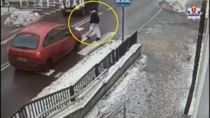 Potrącenie pieszej na pasach. Kierowca stracił prawo jazdy