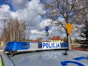NIETRZEŹWY Z ZAKAZEM WSIADŁ ZA KIEROWNICĘ