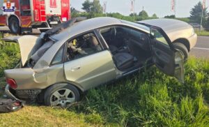 Kolizja trzech samochodów na DK17.