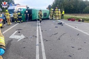 Groźny wypadek w miejscowości Rudnik-Kolonia. Dziesięć osób zostało rannych