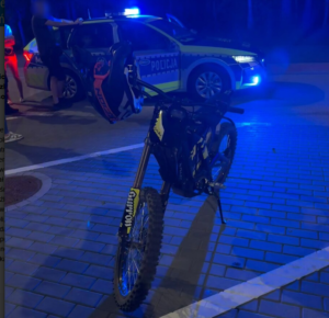 14-latek uciekał przed policjantami pojazdem niedopuszczonym do ruchu i nie miał uprawnień